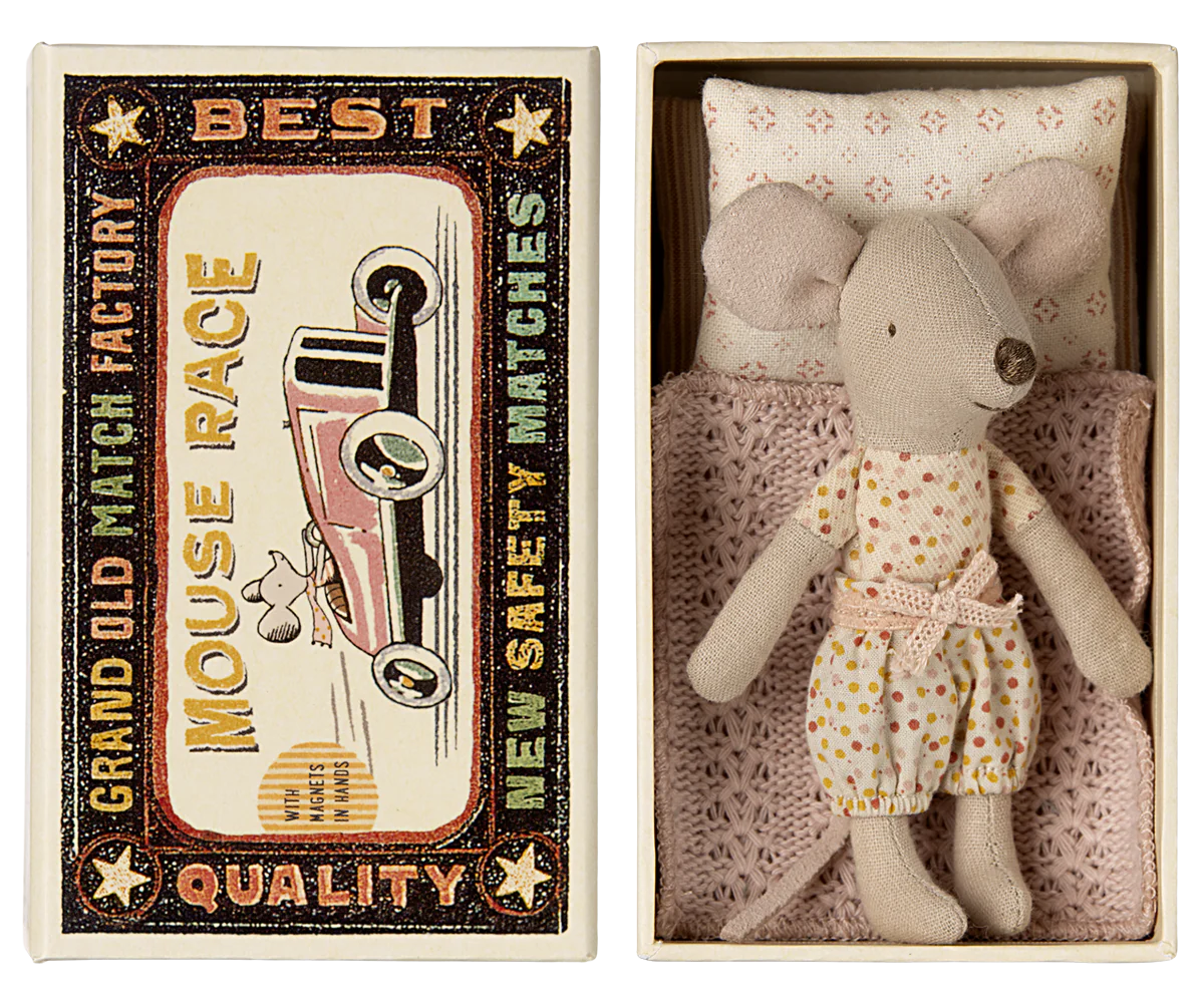 little sister mouse in matchbox