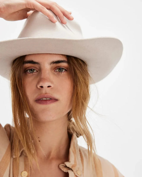 vega hat