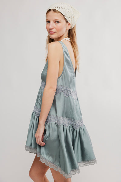 in this groove mini slip