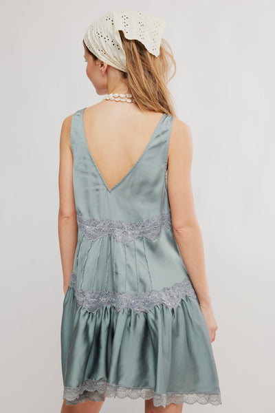 in this groove mini slip