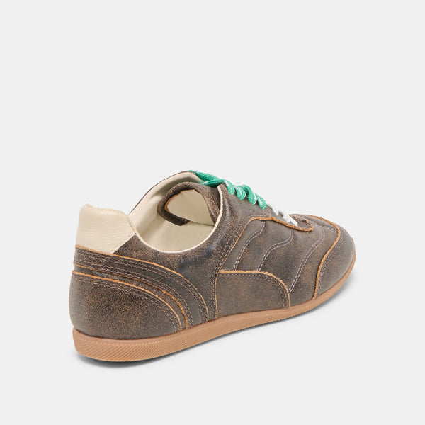 laini sneakers
