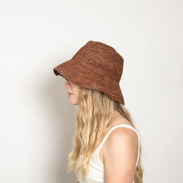 tali bucket hat