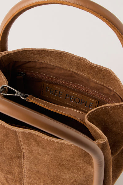 barlow bucket bag