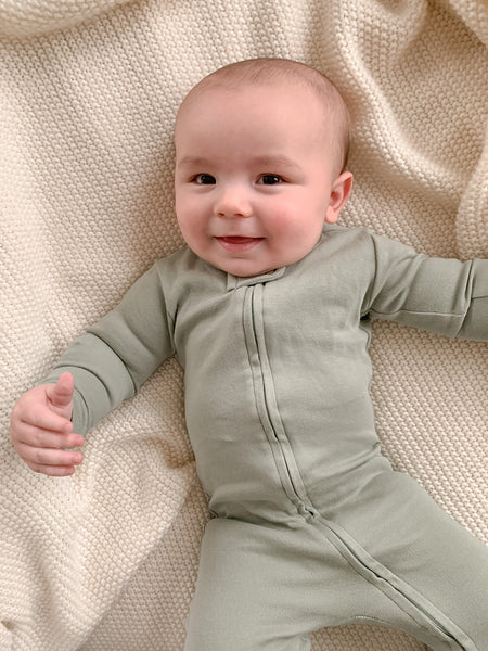 organic zipper footie