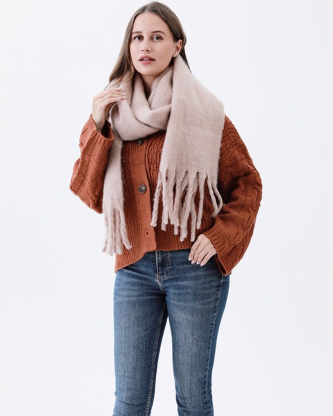 soft & cozy tassel scarf