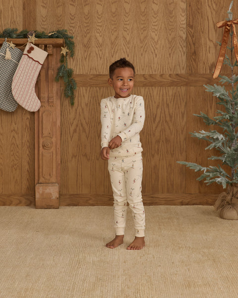 skiers organic pajama set