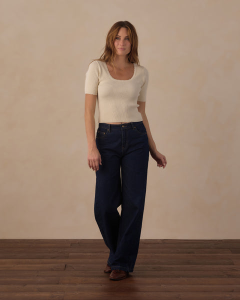 women's scallop tee