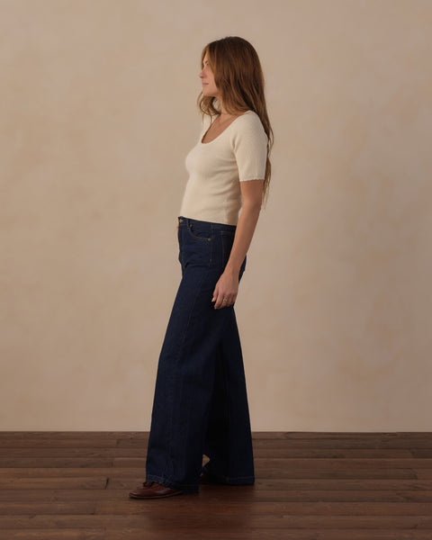 women's scallop tee