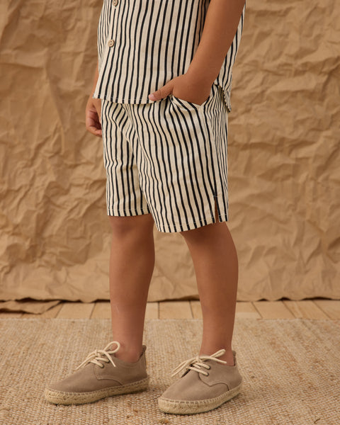collared short sleeve shirt