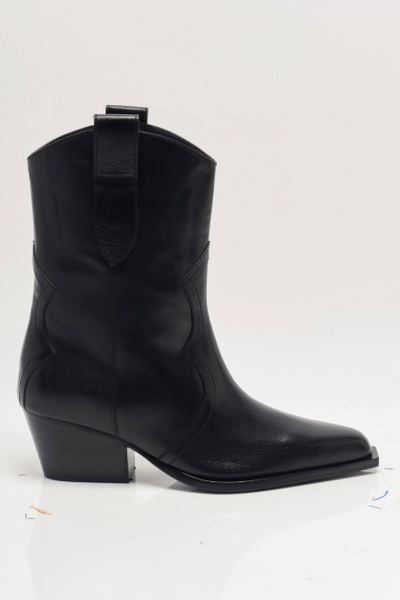 cat nap cowboy boot