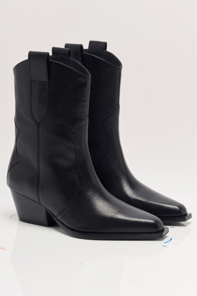 cat nap cowboy boot