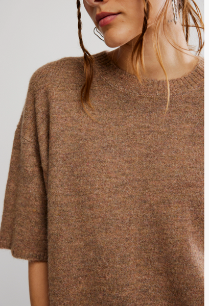 margot sweater tee