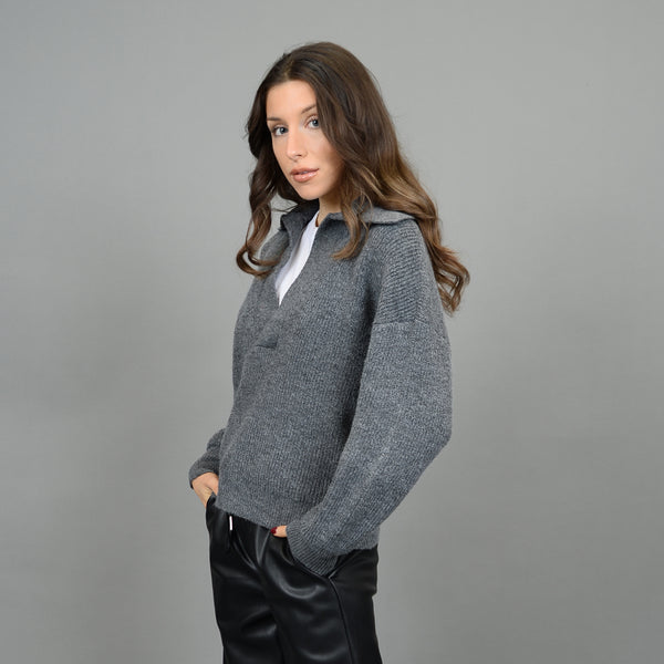 mayla v neck pullover