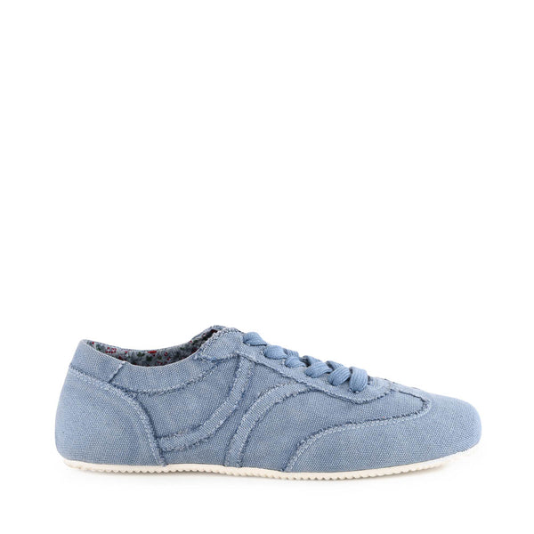 winne canvas shoe