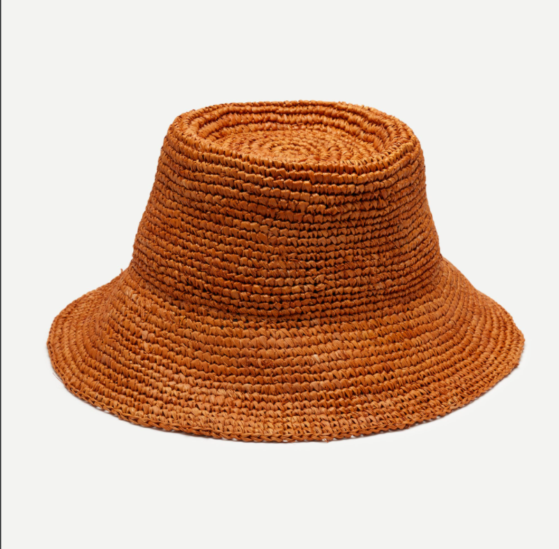 tali bucket hat